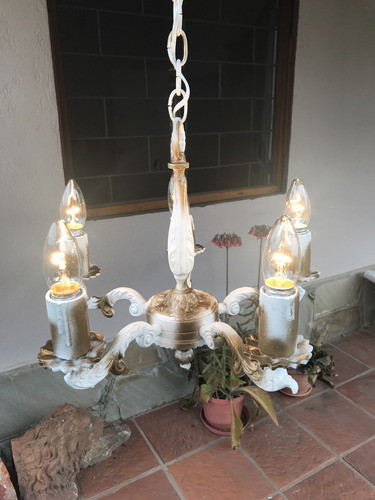 Arana De Bronce Laqueada Blanca Y Dorado 1