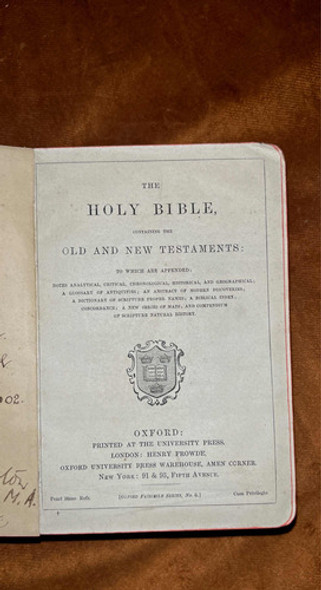 Holy Bible, Disponible Mañana. Antigua Más De 100 Años 1