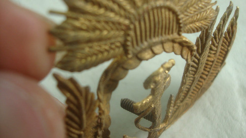 Antiguo Escudo Militar En Bronce Ancla A Restaurar 8,7 X 7 1