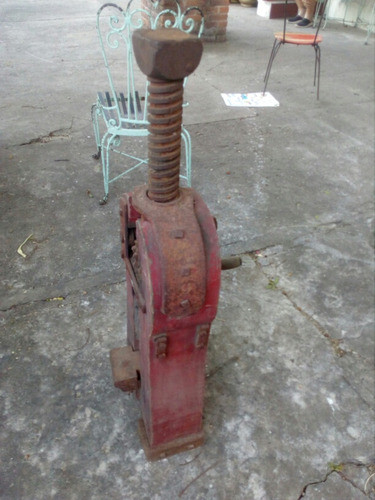 Antiguo Gato De Tren Hierro Y Madera Vintage Deco 1