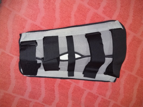 Inmovilizador De Rodilla Tripanel Regulable De 40cm Usado 0