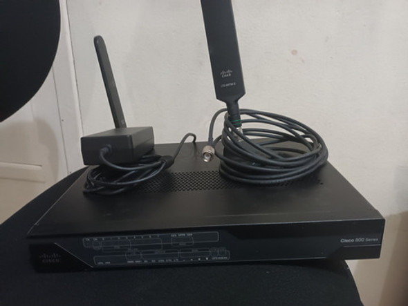 Roteador Cisco Adsl 4g Dualchip, 4 Portas C887vag-4g-ga-k9 0
