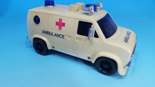 Antiguo Juguete - Ambulancia Años 1980 Importada - Nueva 0