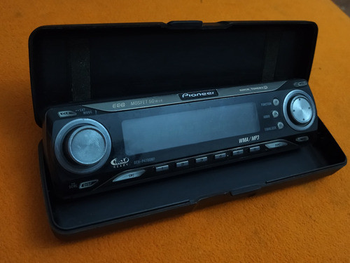 Frente De Radio Pioneer Deh-p4700mp Rebatible Con Estuche 0