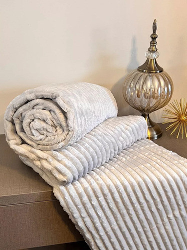 Manta Corttex Luster Caneladas 1,8 X 2m De Casal Quentinha Cor Bege 1