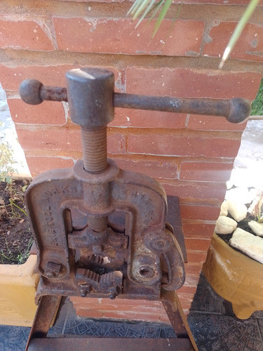 Prensa Para Tubos Antigua 0