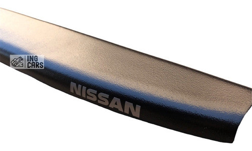 Lomo Cubre Porton De Caja Nissan Frontier Xe Pro4x 2022+ 1