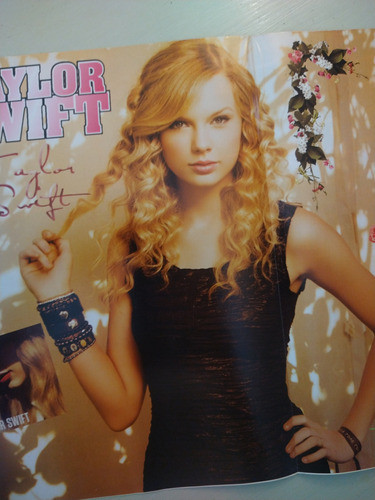 Taylor Swift Reviposter 83 X 56 Cms Y 5 Pósters N° 1 '2015 1