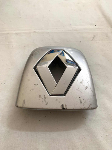 Acabamento Emblema Tampa Traseira Renault Clio 2010 Usado 1
