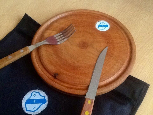 Temperley Tabla De Asado + Cubiertos + Estuche 1