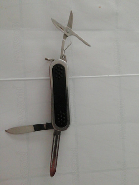 Mini Navaja Multiusos Herramienta De Bolsillo 1