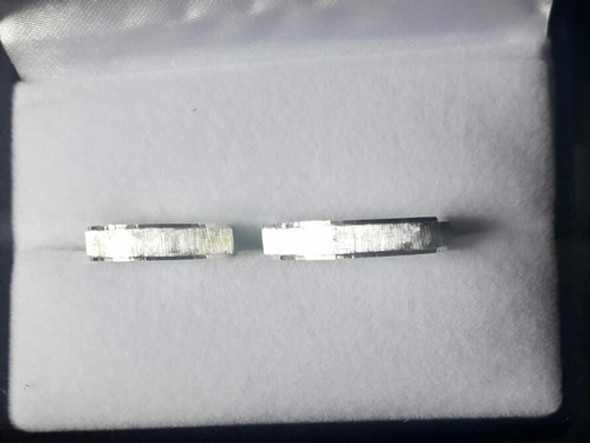 Par De Alianzas 4mm Modelo Cinta De Plata. 1