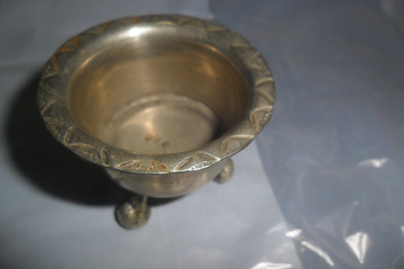 Cuenco Cuenquito Metal Plateado Relieve Miniatura Adorno 0