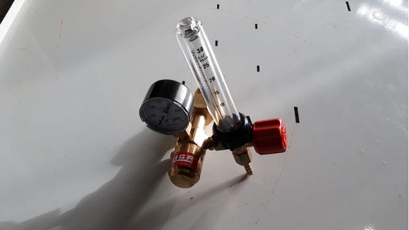 Regulador De Presion M81 Para Argon-atal Con Caudalimetro 1