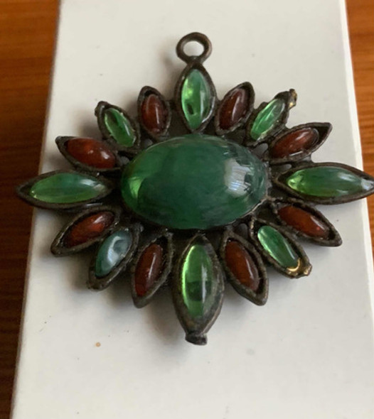 Dije Colgante Con Piedras No Engarzadas. 0