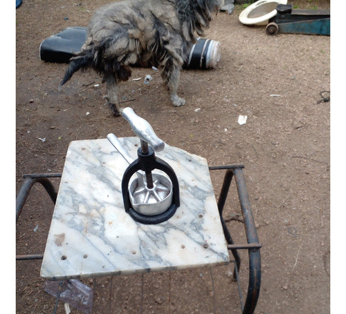 Antiguo Exprimidor Prensa 0