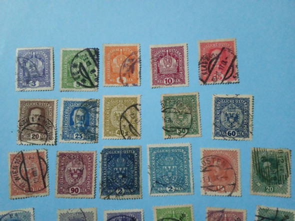 Austria 35 Estampillas 1916 A 1919 Incluye Deutfchofterreich 1