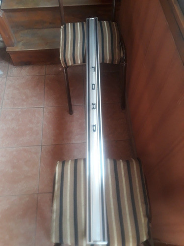 Moldura Tapa Baúl De Taunus Gxl 74/80. Original. C/ Detalle 0
