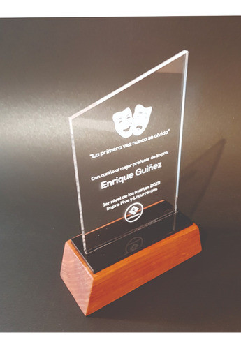 Premio Acrilico Base Madera , Trabajo Maxi 0
