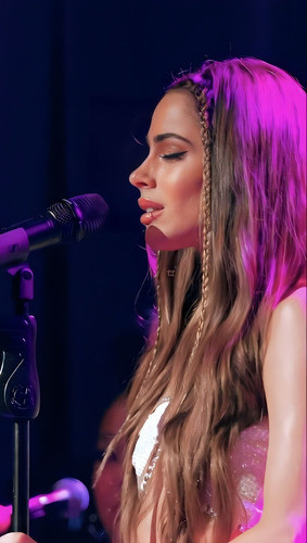 Poster Tini Stoessel 40x70 #12 Vinilo Autoadhesivo  Premium 1