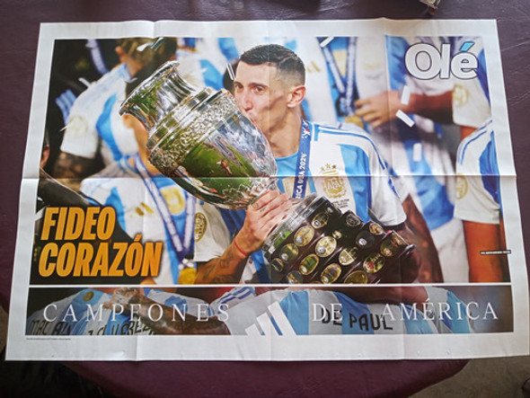 Diario Ole + Poster Doble Gigante Argentina Campeon 17/07/24 1 Diario Ole + Poster Doble Gigante Argentina Campeon 17/07/24 1