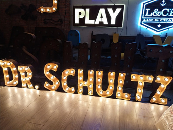 Letras Luminosas Corpóreas Chapa Con Luz Vintage. Cartelería 1