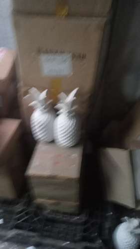 Piña Blanca De Porcelana En Caja 38 Alto 12 Diametro 0