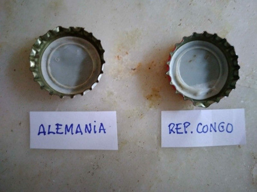 Coca Cola, 2 Chapitas Corona, Alemania Y Rep. Del Congo. 1
