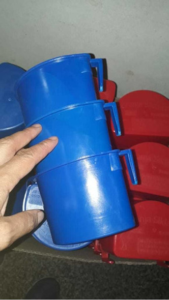 Media Caña. Bebederos Y Comederos 0