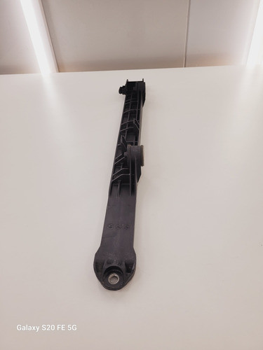 Soporte Lateral Derecho De Radiador Toyota Hilux 2015 -2023 1