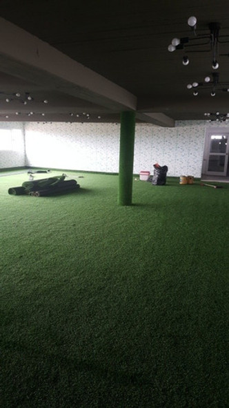 Colocador Colocación De Alfombras Y Césped Sintético 0
