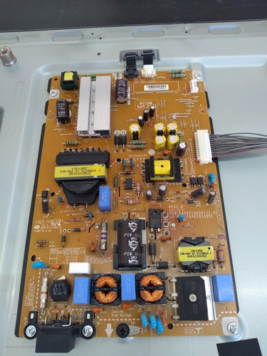 Fuente LG 42la6600 0