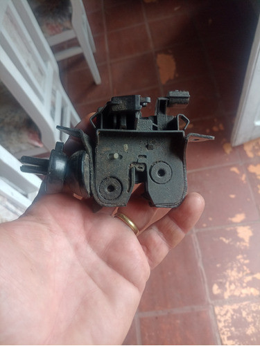 Cerradura Portón Trasero Renault Stepway 17 Original 0