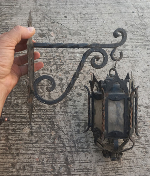 Antiguo Farol De Hierro Forjado C/vidrios - Sin Electrificar 0