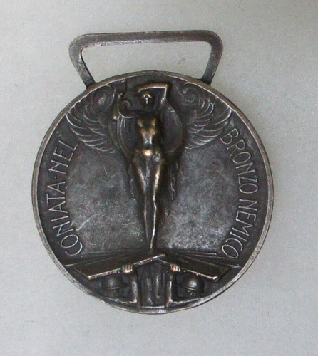 Medalla Cruzada De La Orden De Vittorio Veneto Italia Guerra 1
