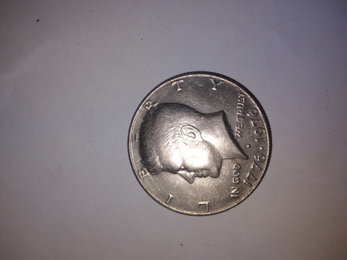 Moeda Hal Dollar E.u.a. 1976 Prata  200 Anos Independência 0