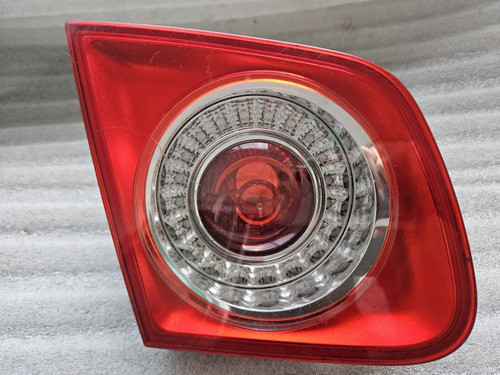 Lanterna Tampa Traseira Mala Jetta 06 07 08 09 10 Esquerdo 0