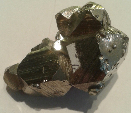 Mineral Roca Cristales Maclados De Pirita De Hierro 2 Cm 0