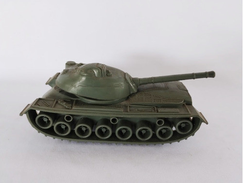 684: Brinquedo Tanque Militar 0