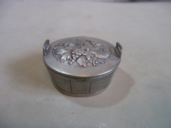 Cajita O Pastillero Simil Barril Con Uvas 0