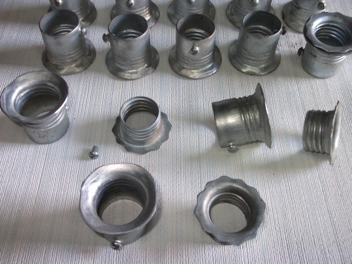 Conector De Chapa 1 PuLG. . Galv.. Cant. 28. Electricidad. 0