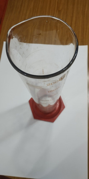 Probeta De Vidri Con Base De Plástico Roja Marca Iva 2000 Mm 1