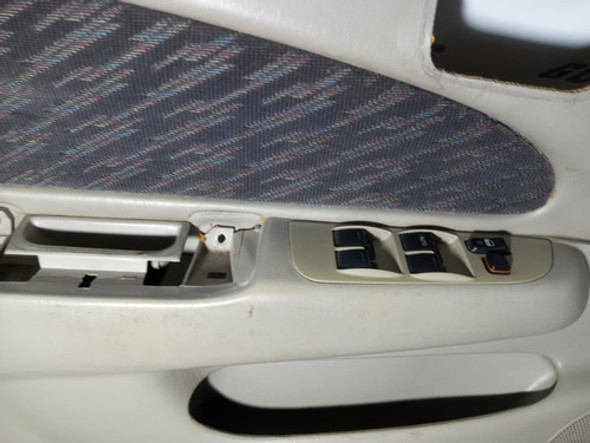 Tapizado Panel De Puerta Delantera Izquierda Toyota Corolla 1