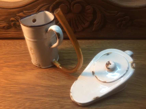Juego Enlozado Infantil De Chata Y Recipiente Enema Doctor 0