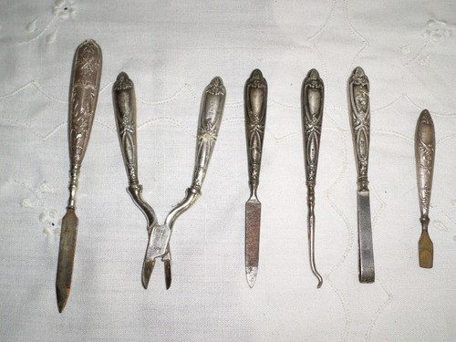 Antiguo Juego De Utensilios De Manicura De Plata 800 Sellada 1