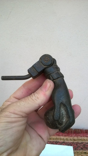 Antiguo Llamador Manito Hierro De Puerta De Calle 1