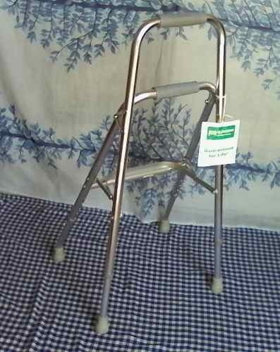 Andador Para Hemiplèjico,plegable. 1