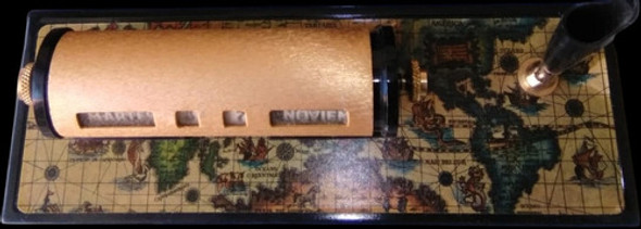 Porta Lapicera Con Calendario Perpetuo 1