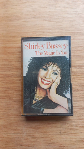 Fita K7 Cassete Shirley Bassey The Magic Is You 0