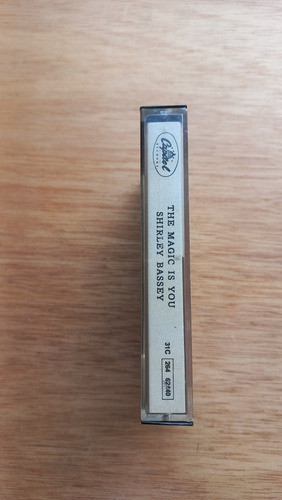 Fita K7 Cassete Shirley Bassey The Magic Is You 1